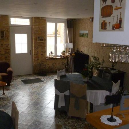 Le Relais De Montigny Appartement Buitenkant foto