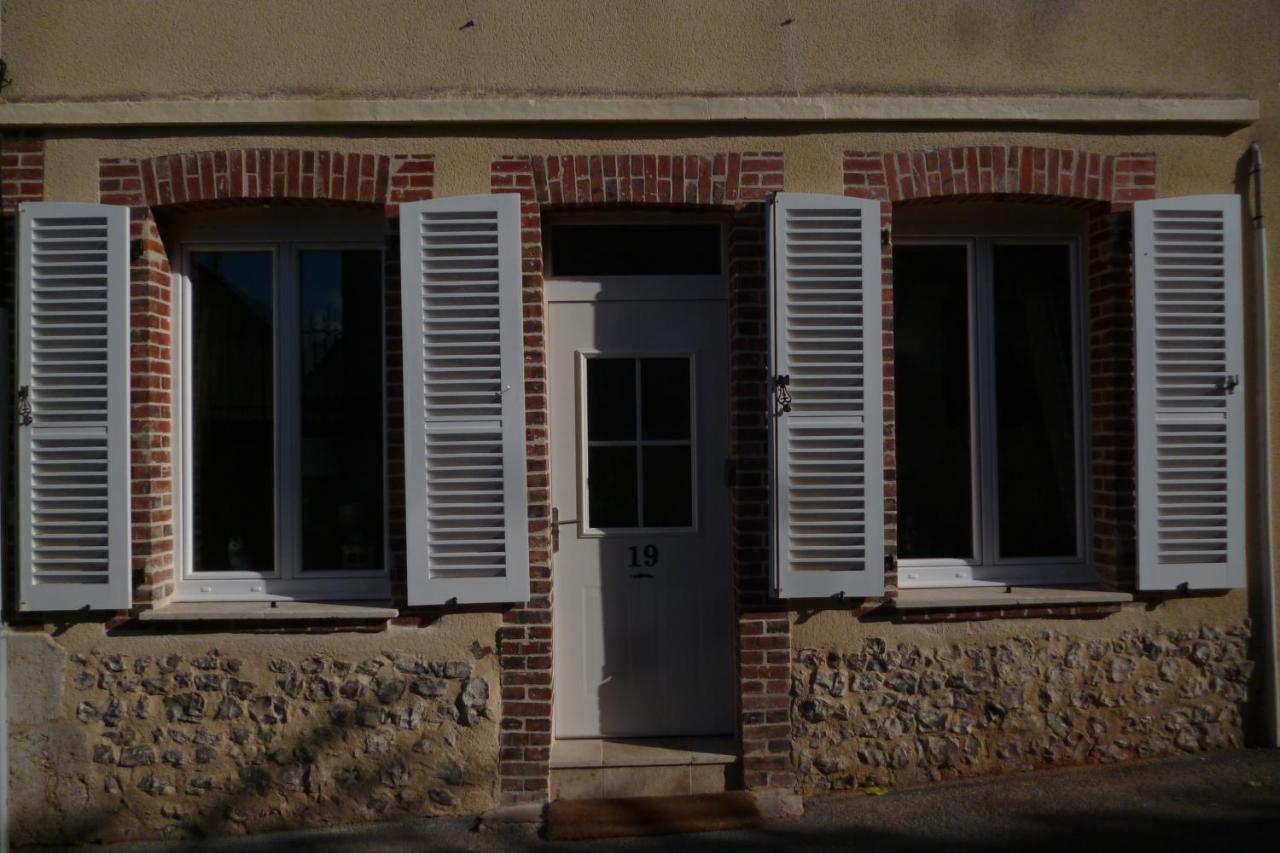 Le Relais De Montigny Appartement Buitenkant foto